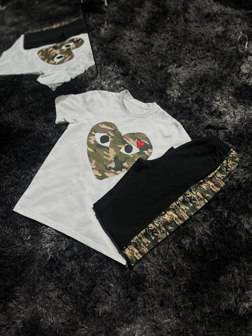 Original photo of T- shirt Comme des Garçons PLAY-Army