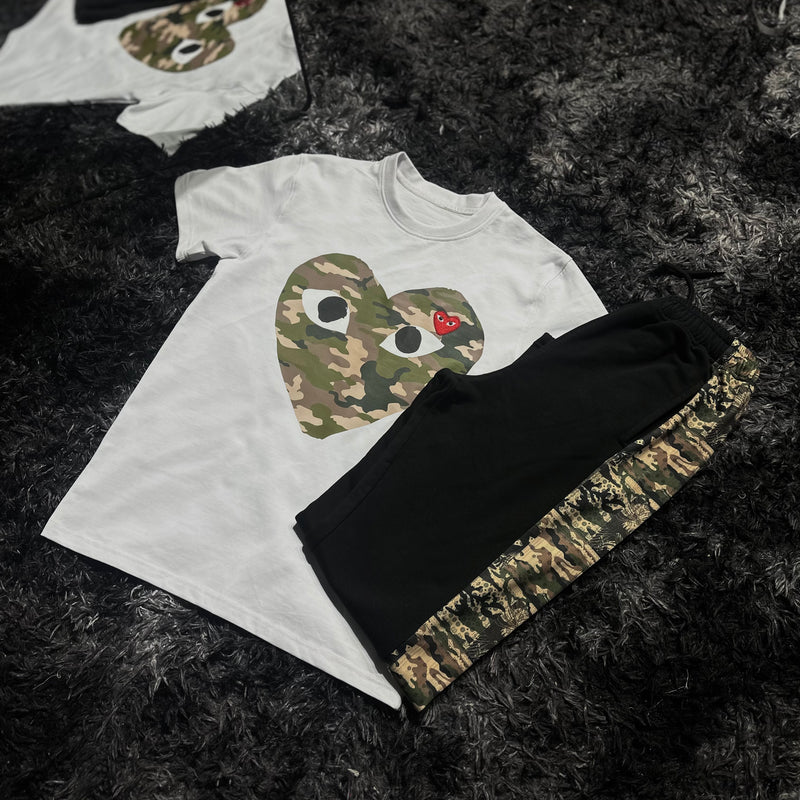T- shirt Comme des Garçons PLAY-Army